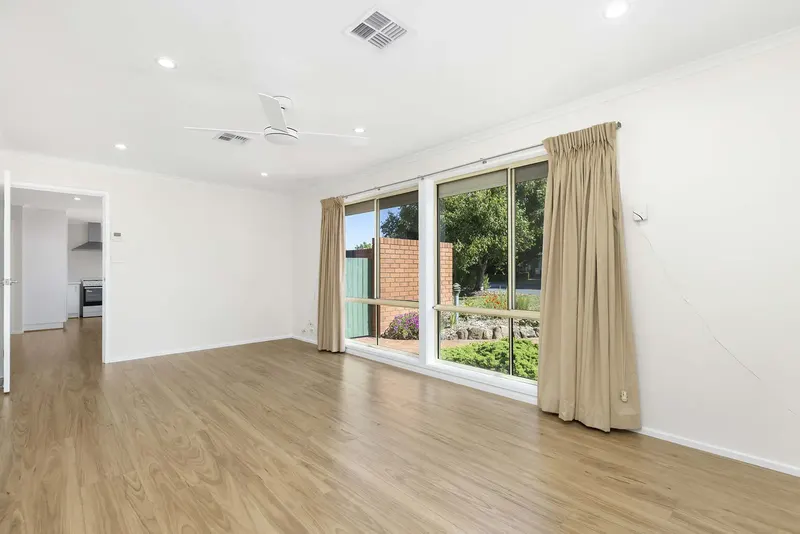 36 Loureiro Street, Conder, photo 3