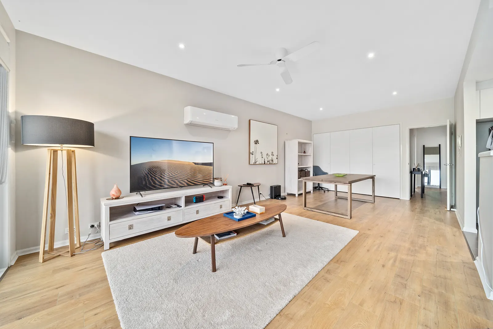16/1 Drew Street, Greenway, photo 1