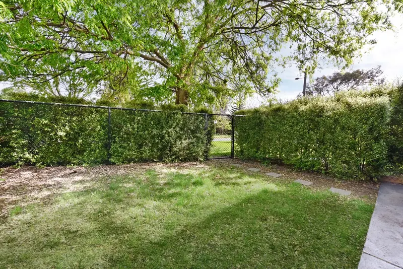 2/1 Mcgowan Place, Dickson, photo 11