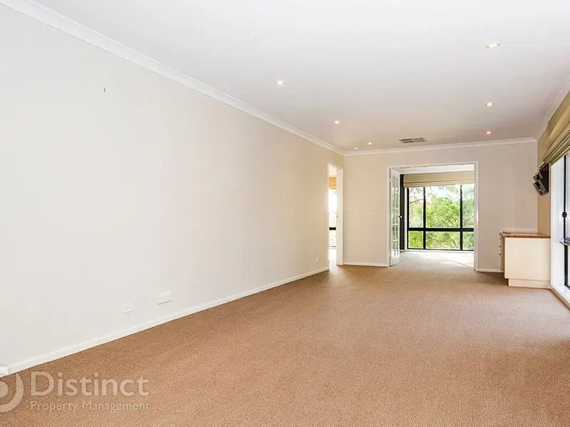 2 Adam Place, Farrer, photo 5