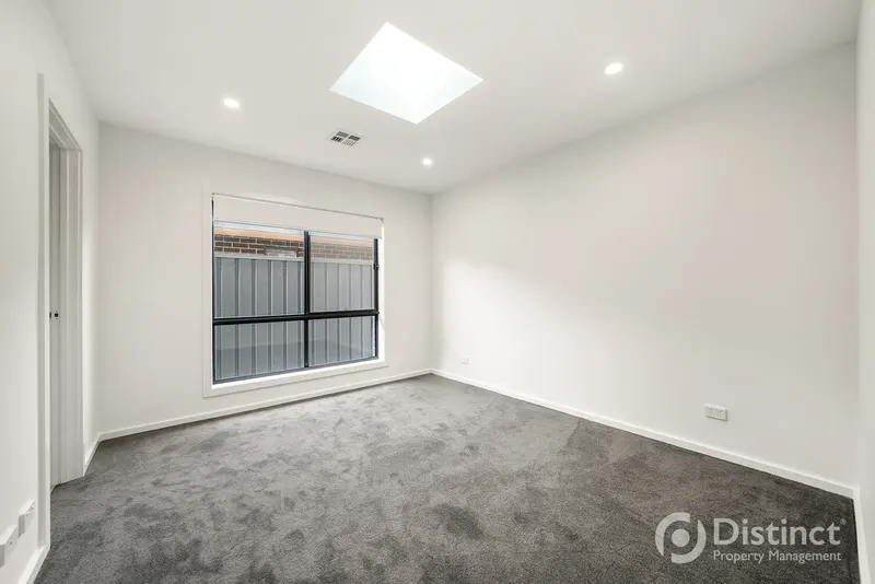 28 Grace Munro Crescent, Strathnairn ACT 2615, photo 9