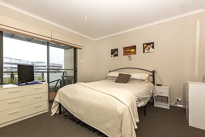 21/114 Athlon Drive, Greenway, photo 5