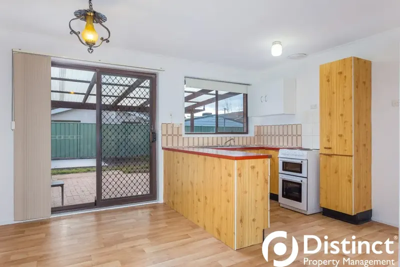28 Rohan Street, Richardson, photo 3