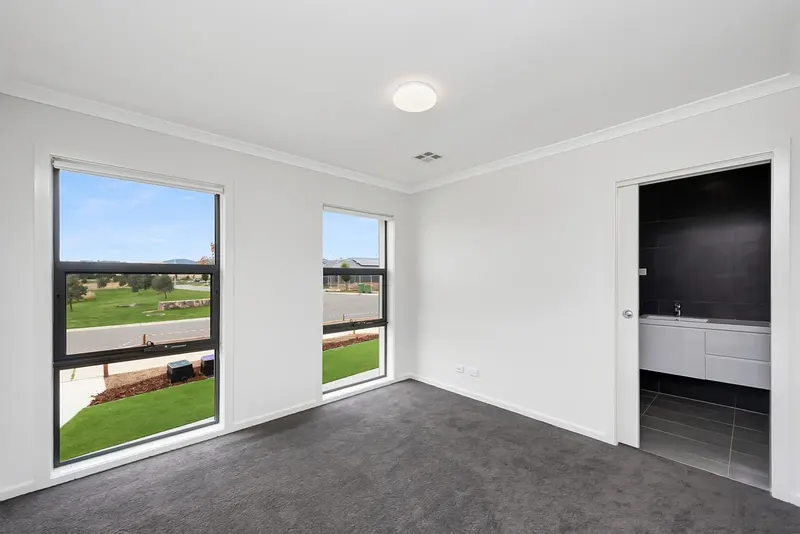 56 Zealie Bend, Googong, photo 9