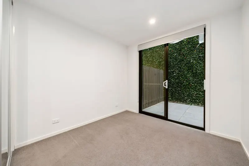 2/109 Canberra Avenue, Griffith, photo 10