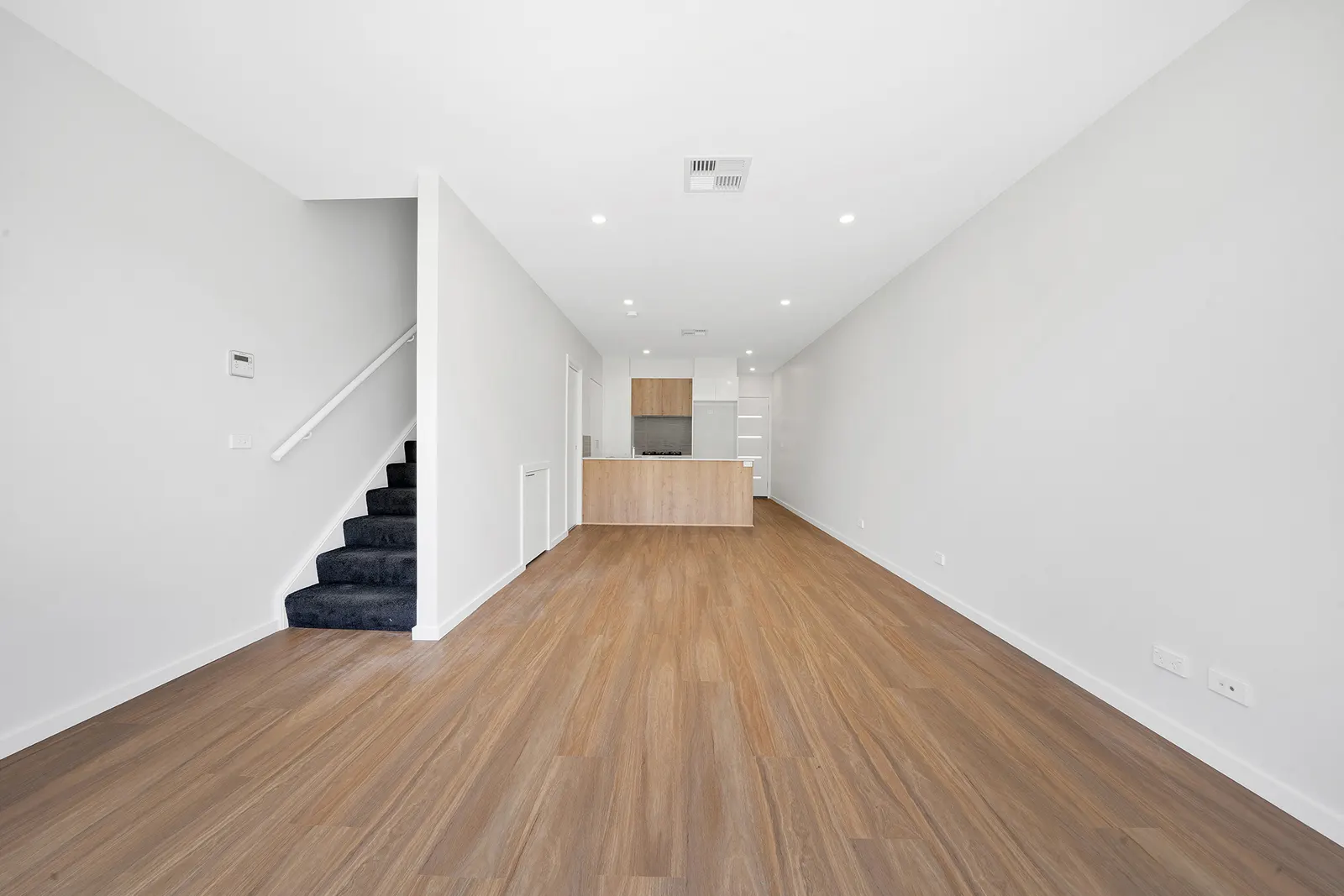 8/22 Mulgara Loop, Throsby, photo 1