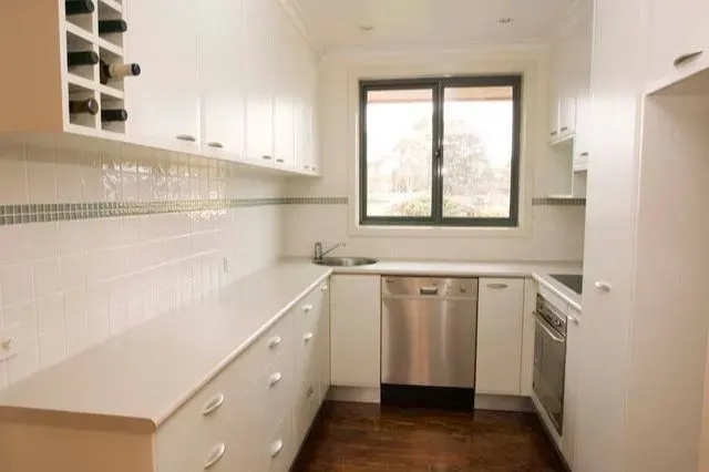 27 Broadbent Street, Scullin ACT 2614, photo 3