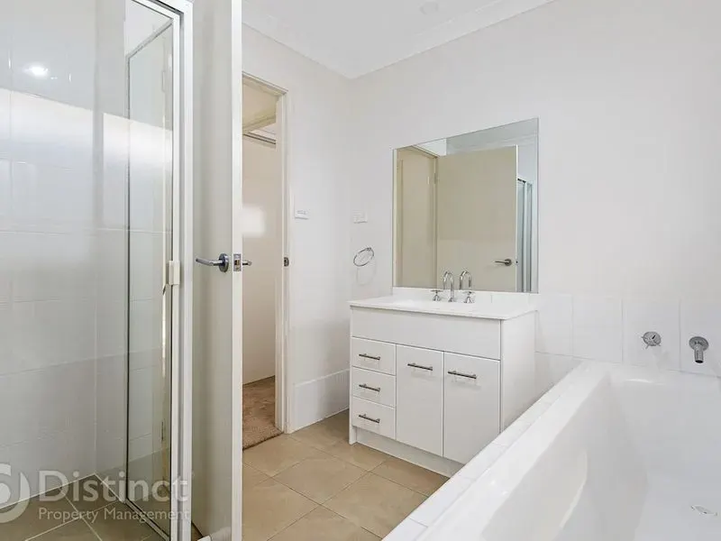 35 Constance Stone Street, Macgregor, photo 10