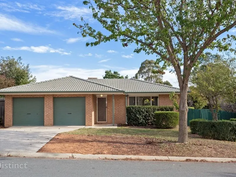 6 Tuross Close, Amaroo, photo 1