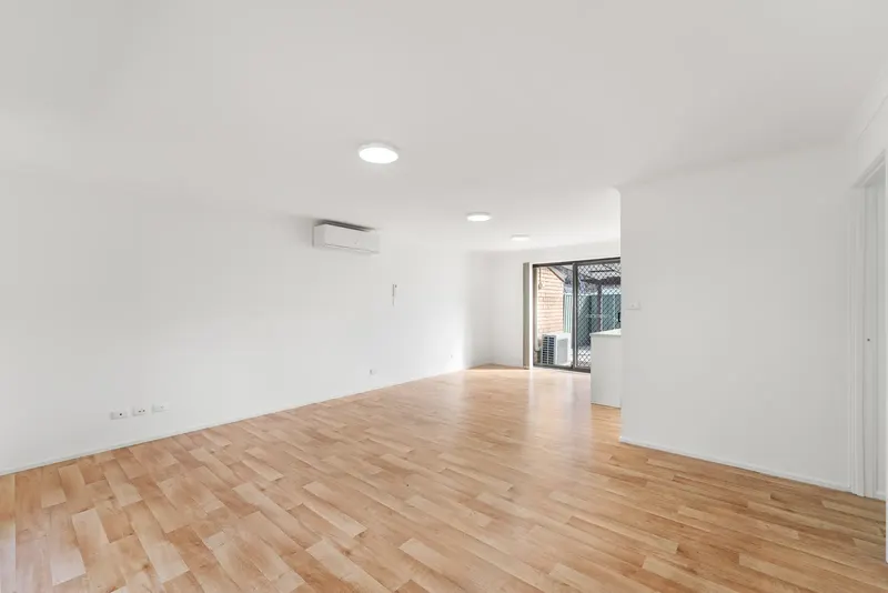 28 Rohan Street, Richardson, photo 3