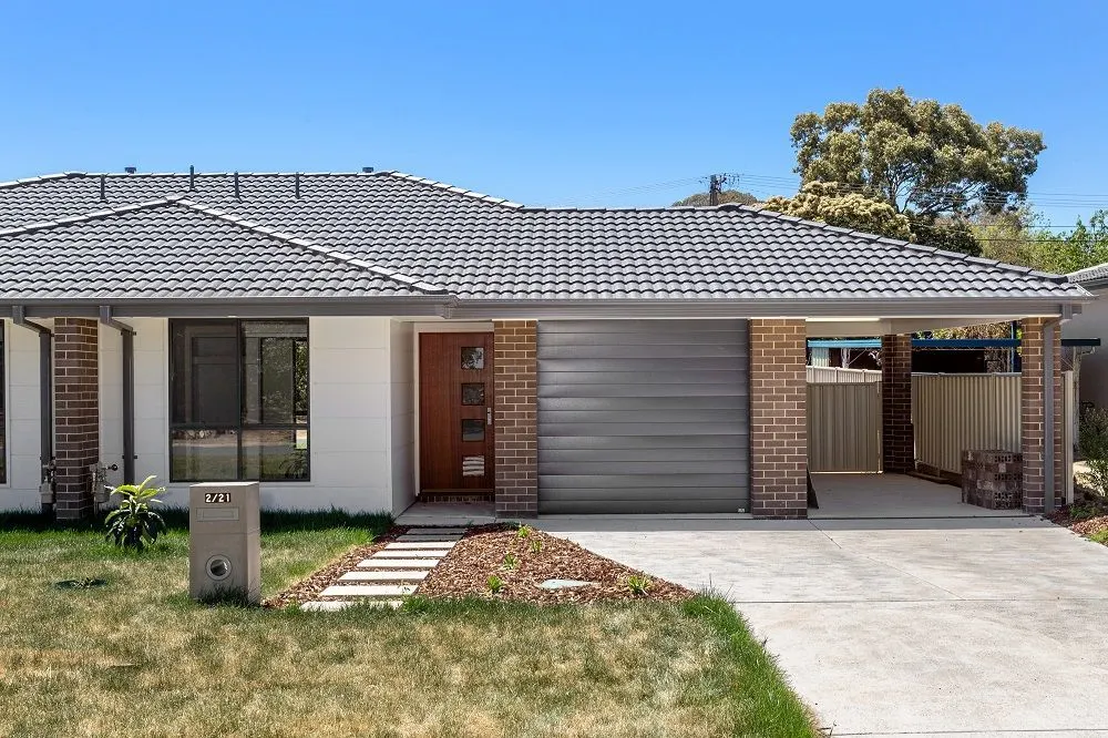 2/21 Clermont Street, Fisher, photo 1