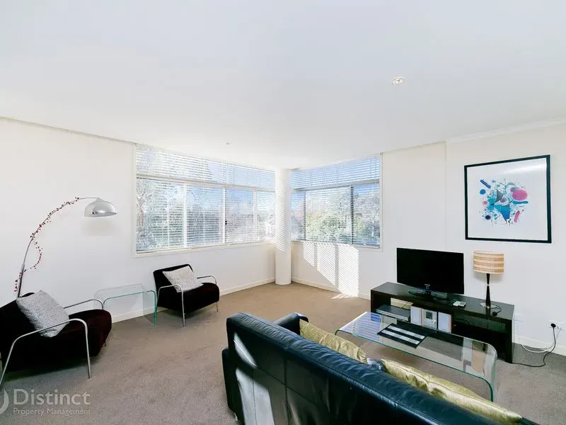 98/23 Macquarie Street, Barton, photo 4