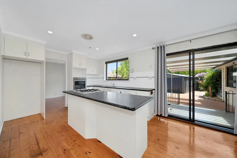 22 Kneeshaw Street, Monash, photo 2