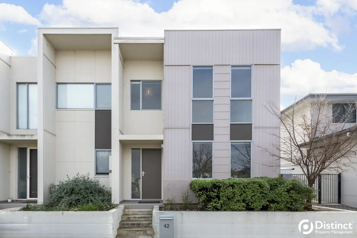 42 Manning Clark Crescent, Franklin, photo 1