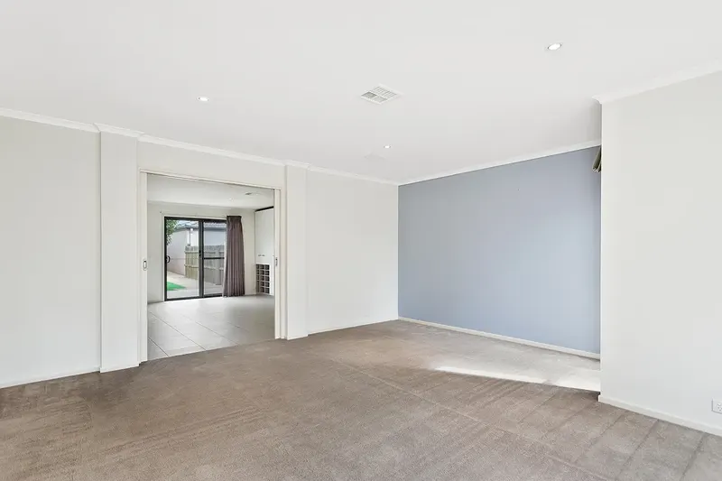 292 Anthony Rolfe Avenue, Gungahlin, photo 5