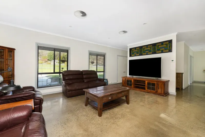 115 Foxlow Street, Captains Flat, photo 3