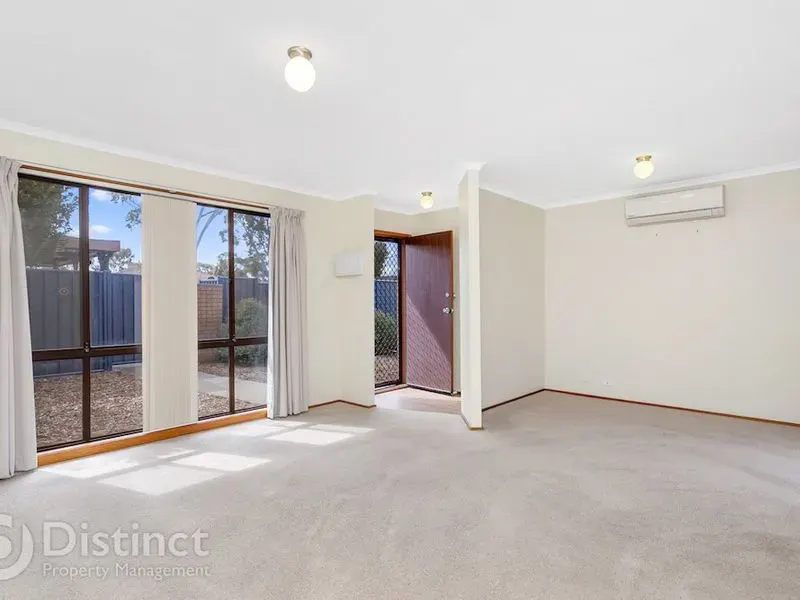 10 Enright Crescent, Florey, photo 5