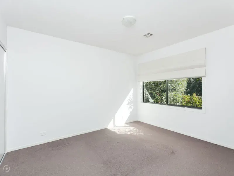 110/215 Aspinall Street, Watson, photo 5