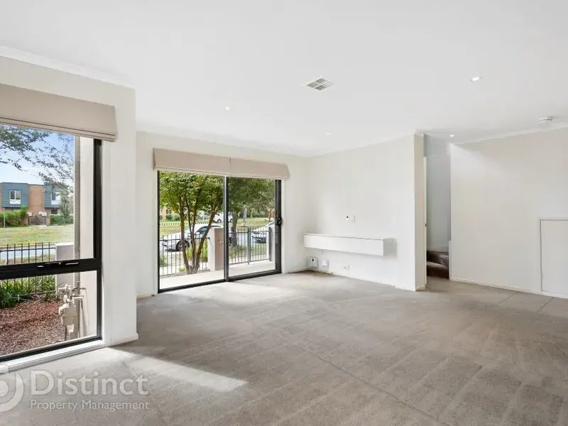 292 Anthony Rolfe Avenue, Gungahlin, photo 5