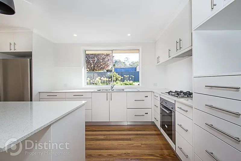 192 Kingsford Smith Drive, Spence, photo 3