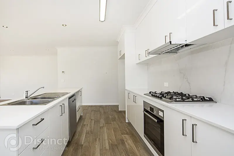 19 Junee Street, Crace, photo 3