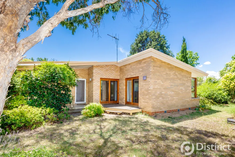 11 Swinden Street, Downer, photo 1