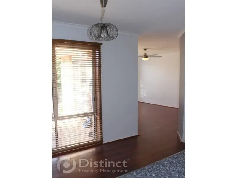 16 Gang Gang Court, Ngunnawal, photo 5