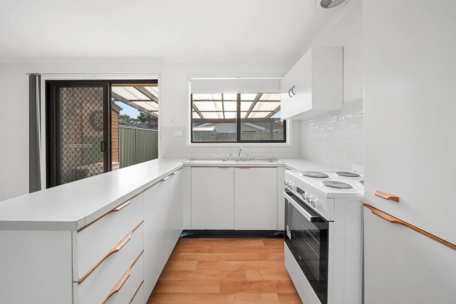 28 Rohan Street, Richardson, photo 1