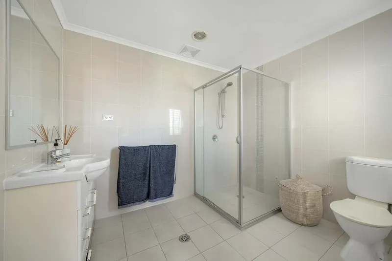 5/102 Athllon Drive, Greenway, photo 8