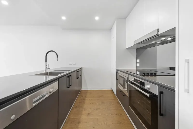 230/34 Eyre Street, Kingston, photo 4