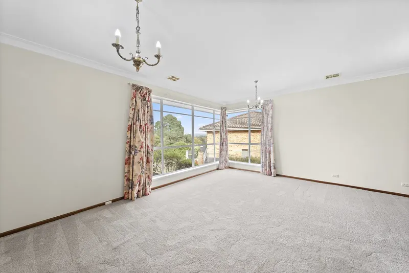 6 Jose Place, Garran, photo 2