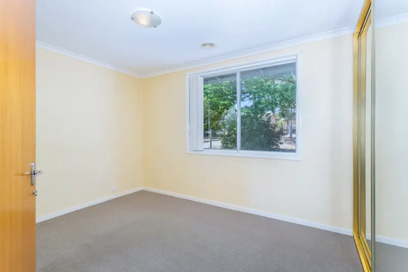 8 Belconnen Way, Page, photo 8