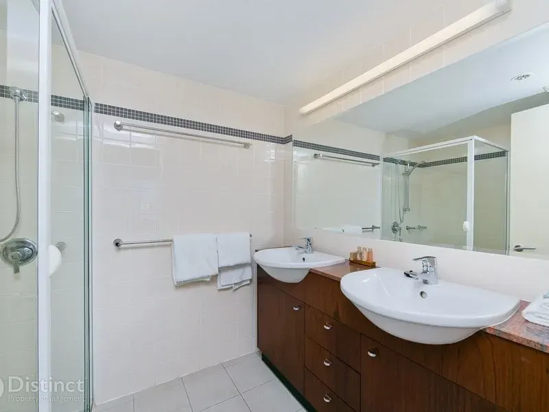 98/23 Macquarie Street, Barton, photo 6