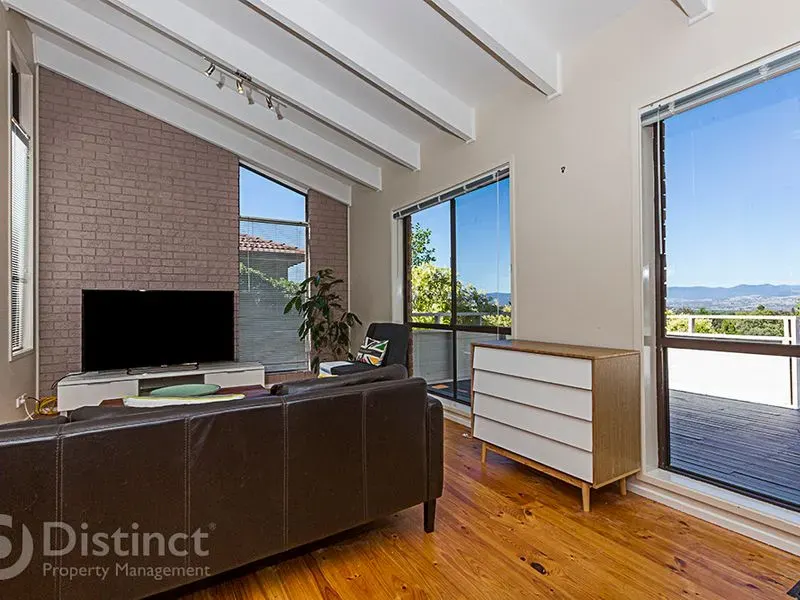220 Bugden Avenue, Fadden, photo 4