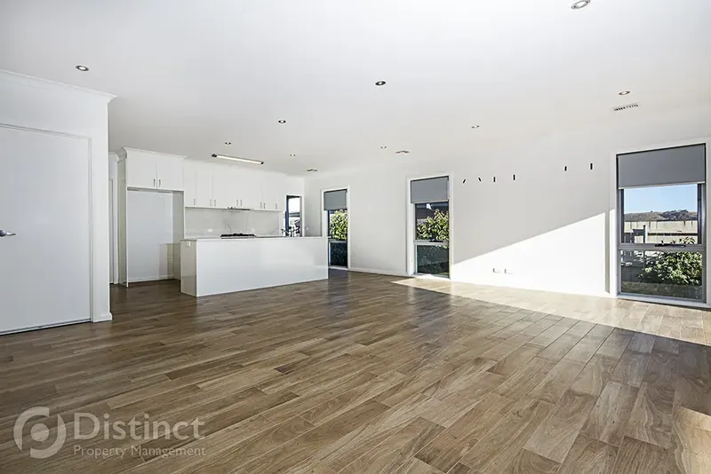 19 Junee Street, Crace, photo 4