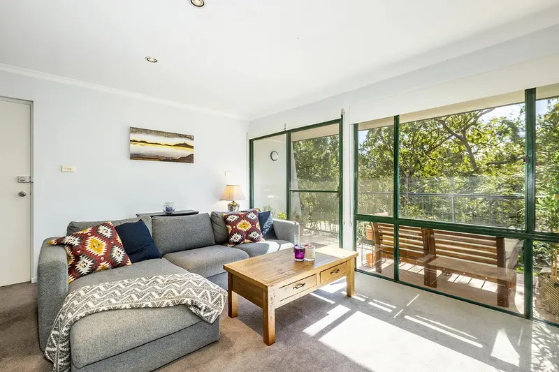 21/10 Ovens Street, Griffith, photo 2