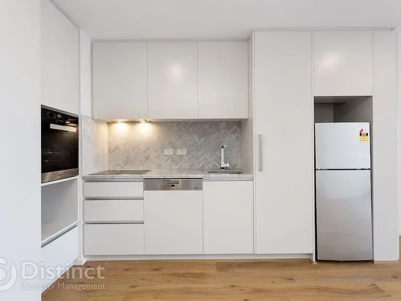 526/20 Anzac Park, Campbell, photo 2