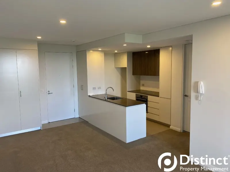 132/32 Blackall Street, Barton, photo 3