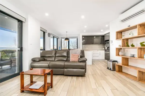 42/115 Canberra Avenue, Griffith ACT 2603, photo 3