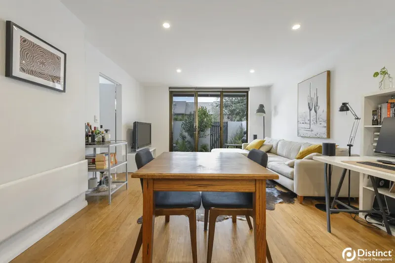 106/10 Currie Crescent, Griffith, photo 6