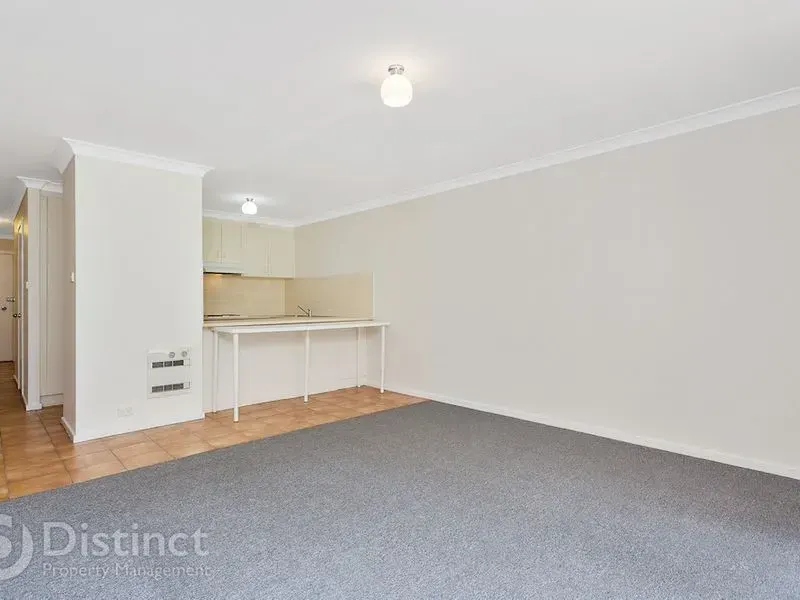 9/23 Aspinall Street, Watson, photo 3