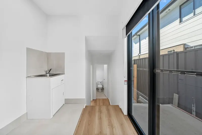 37 Sculthorpe Avenue, Whitlam, photo 9