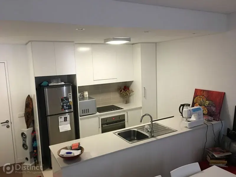 19/116 Easty Street, Phillip, photo 2