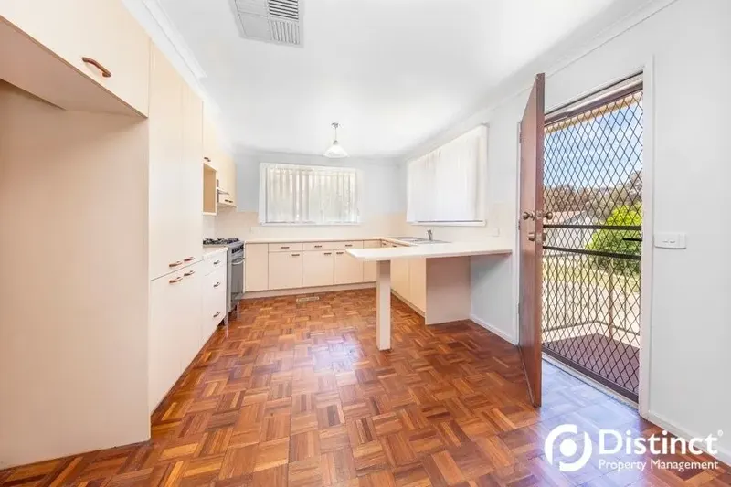 4 Bolton Place, Wanniassa, photo 2