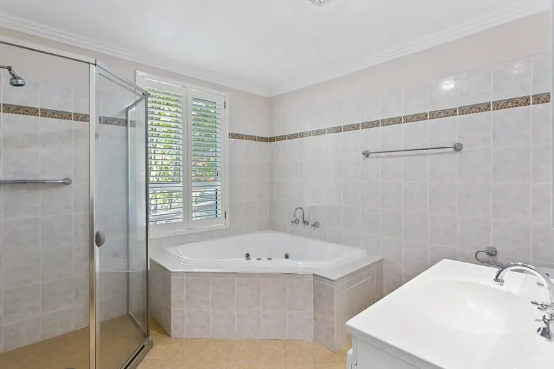 6 Allwood Street, Chifley ACT 2606, photo 10