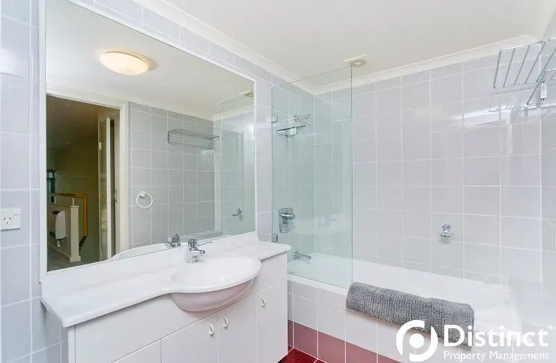 2/18 Captain Cook Crescent, Griffith, photo 7
