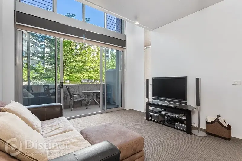 1/5 Burbury Close, Barton, photo 4