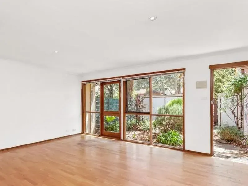 25 Renny Place, Belconnen, photo 3