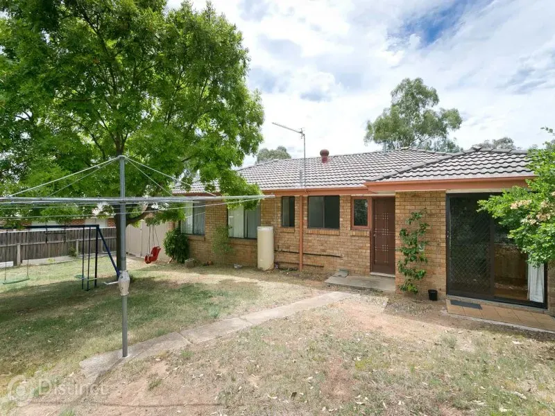 30 Jenner Court, Wanniassa, photo 8