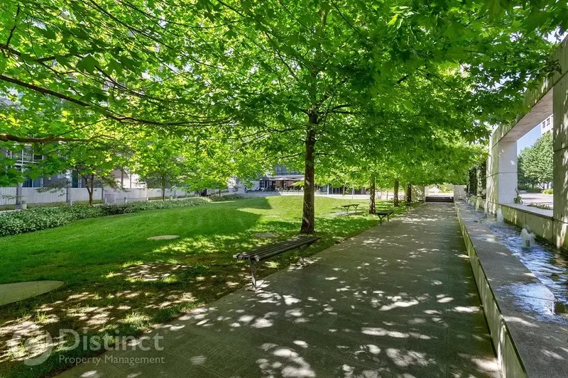 1/5 Burbury Close, Barton, photo 11